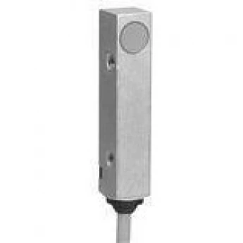 Индуктивный датчик IFFM 08N1701/O1L BAUMER 118033